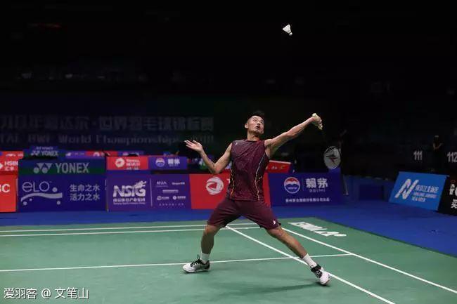 中锋的低位 中锋的低位