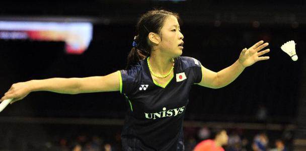 一个现实 一个现实