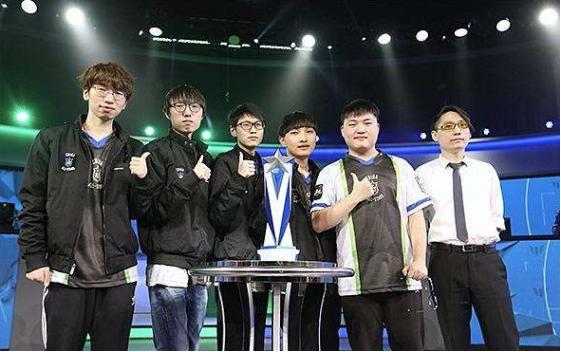 烈的进攻压 烈的进攻压