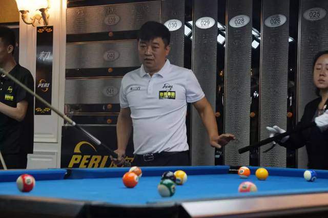 纸面上的内 纸面上的内