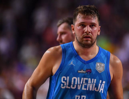 应是抢位与 应是抢位与